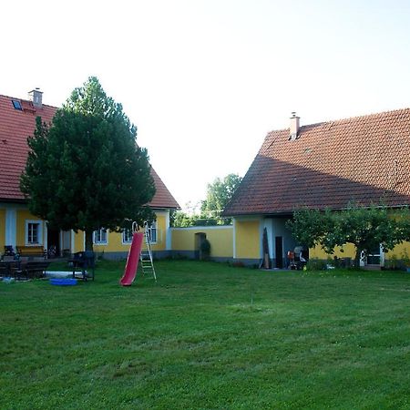 Statek Krinice Extérieur photo